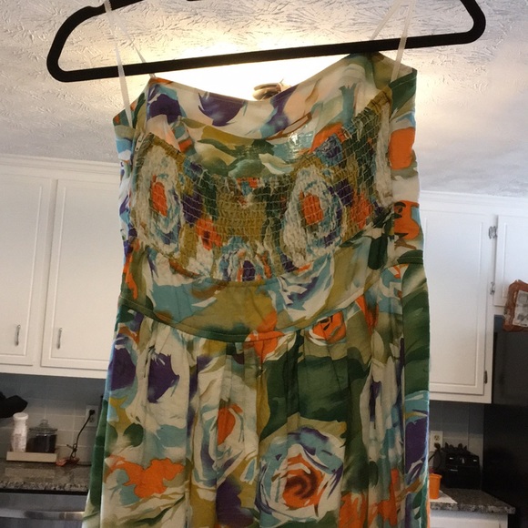 Dress - Picture 2 of 3